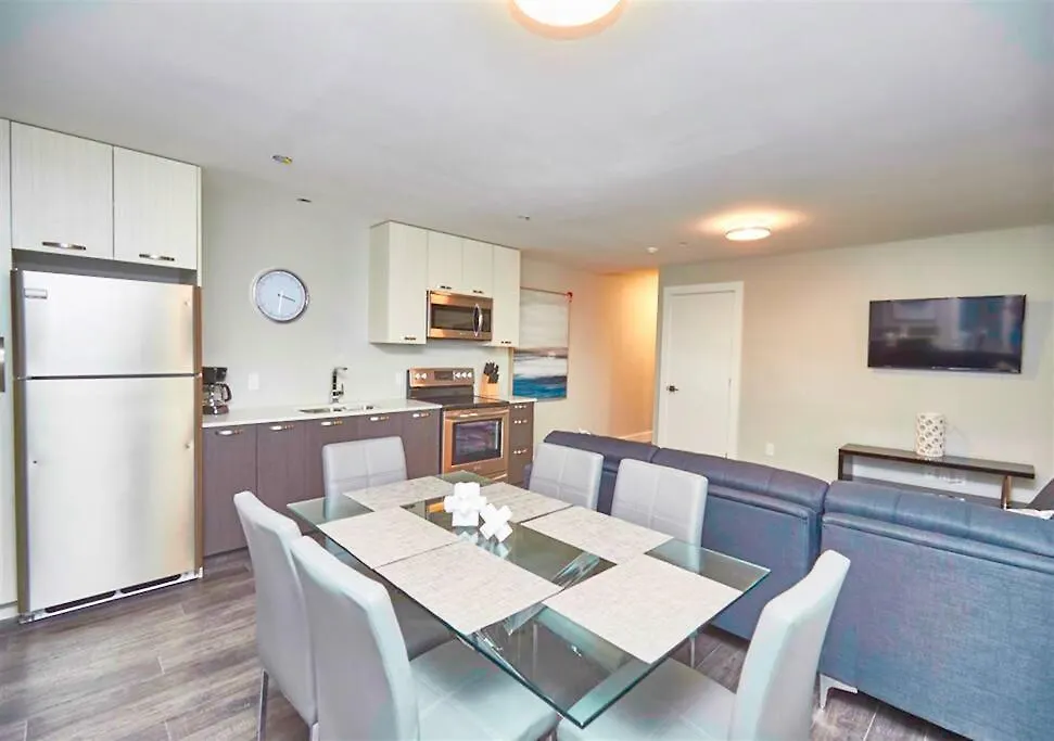 Luxury Boutique Two Bedroom Condo 2B contacts