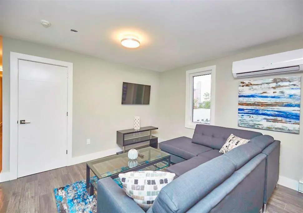 Luxury Boutique Two Bedroom Condo 2B Niagara Falls Canada