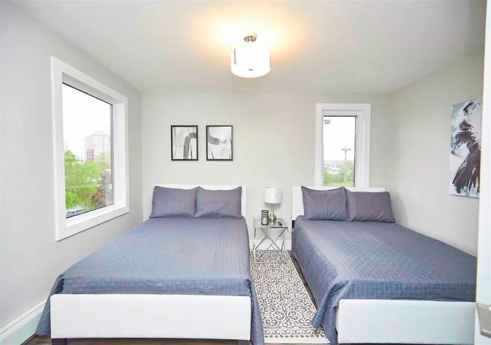 Holiday home Luxury Boutique Two Bedroom Condo 2B Niagara Falls